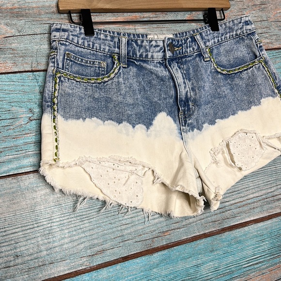 Free People Jean Denim Shorts Size 29 White Blue - Picture 2 of 5